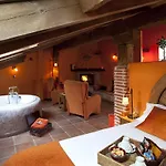 El Planeta Escondido מלון 3*