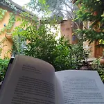 מלון El Planeta Escondido 3*